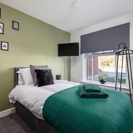 Cosy Retreat By Haven Escapes With Free Off-street Parking In Seacroft Apartment *