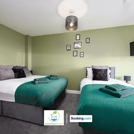 Cosy Retreat By Haven Escapes Short Lets & Serviced Seacroft With Free Off-street Parking & Pet-friendly Apartment Leeds (West Yorkshire)