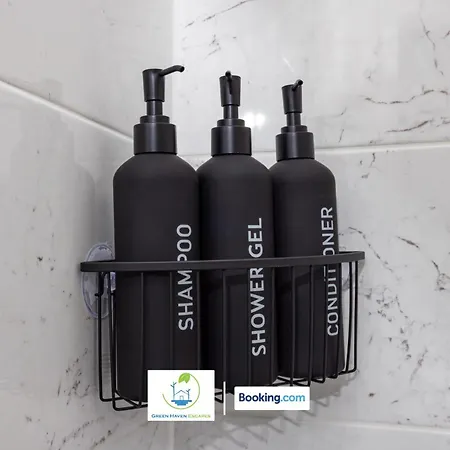 Cosy Retreat By Haven Escapes Short Lets & Serviced Seacroft With Free Off-street Parking & Pet-friendly