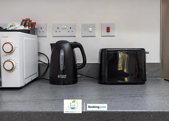 Cosy Retreat By Haven Escapes Short Lets & Serviced Seacroft With Free Off-street Parking & Pet-friendly Apartamento Leeds (West Yorkshire)