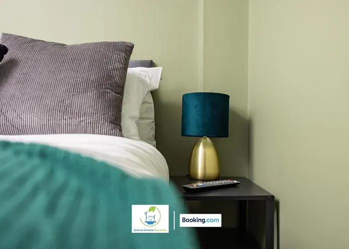 Cosy Retreat By Haven Escapes Short Lets & Serviced Seacroft With Free Off-street Parking & Pet-friendly Apartamento