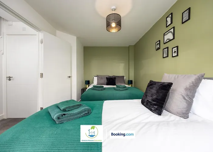 Apartment Cosy Retreat By Haven Escapes Short Lets & Serviced Seacroft With Free Off-street Parking & Pet-friendly