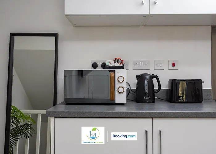 Cosy Retreat By Haven Escapes Short Lets & Serviced Seacroft With Free Off-street Parking & Pet-friendly Apartamento